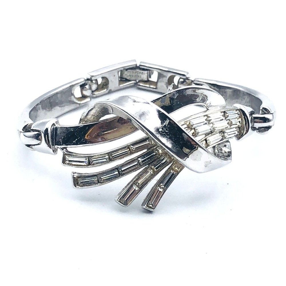 Vintage TRIFARI Pat Pend Art Deco Bracelet Rhodium Baguette Rhinestone Bracelet